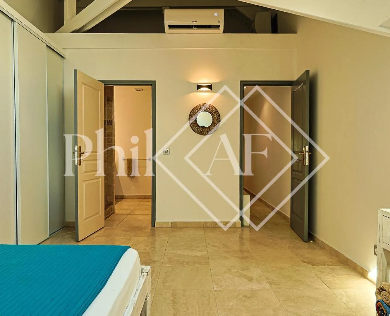 5 Bed-Rooms Beach-Front Duplex Of 189 M2 At Orient Beach Colombier Sint Maarten/Saint Martin