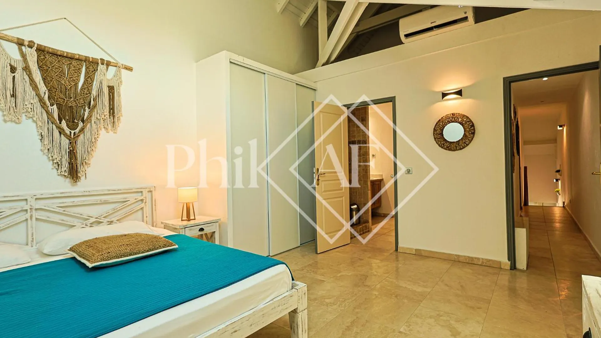 5 Bed-Rooms Beach-Front Duplex Of 189 M2 At Orient Beach Colombier Apartment