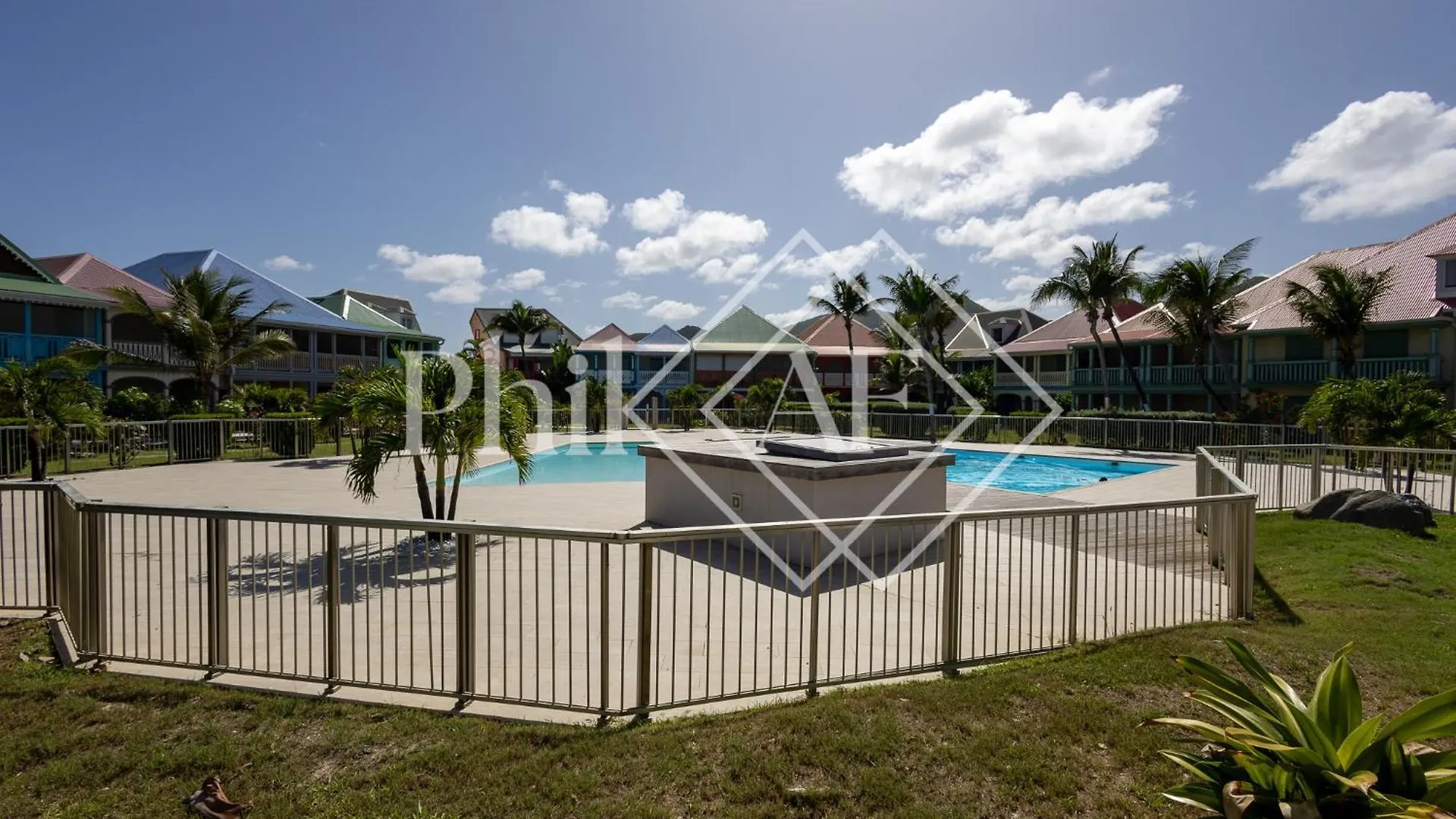5 Bed-Rooms Beach-Front Duplex Of 189 M2 At Orient Beach Colombier 0*,